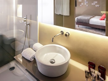 Suite, 1 King Bed