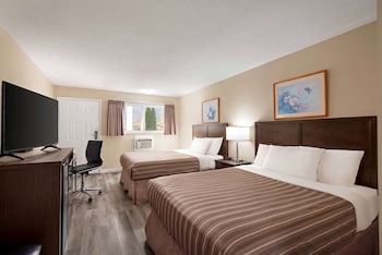 Room, 2 Queen Beds, Non Smoking (Pet Friendly)