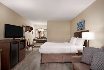 Standard Room, 1 Queen Bed with Sofa bed