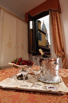 Classic Double or Twin Room
