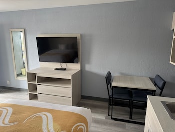 Standard Room, 1 King Bed with Sofa bed, Non Smoking