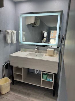 Room, 1 Queen Bed, Accessible, Non Smoking