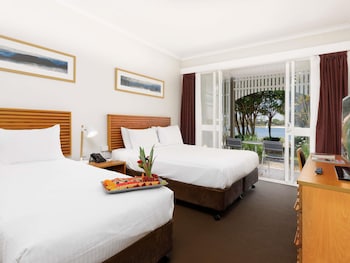 Room, Multiple Beds, Lagoon View