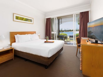 Room, 1 Queen Bed, Lagoon View