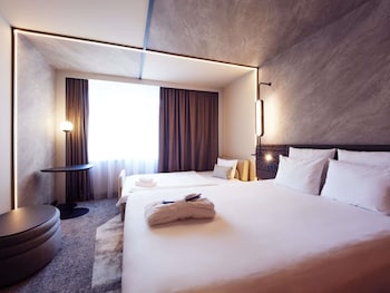Superior Room, 1 Double Bed with Sofa bed, Non Smoking