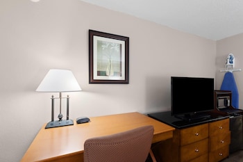 Room, 2 Queen Beds, Non Smoking