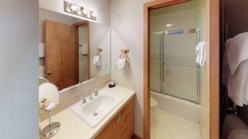 Condo, 3 Bedrooms (Gold, with Loft)