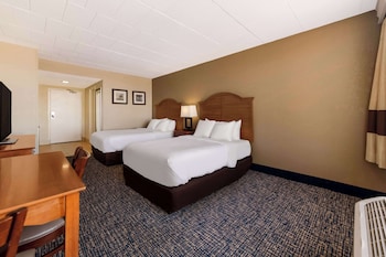 Standard Room, 2 Double Beds, Non Smoking
