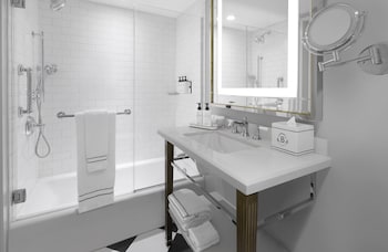 Premium Room, 2 Double Beds (High Floor)