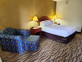Standard Room, 1 Queen Bed, Accessible Bathtub, Non Smoking