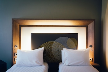 Superior Room, 1 Queen Bed with Sofa bed (Premium)