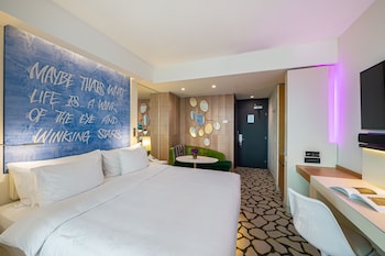 Executive Room, Lake View