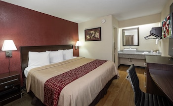 Deluxe Room, 1 King Bed, Smoking