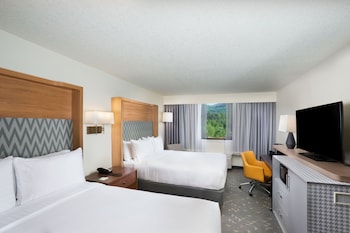Standard Room, 2 Queen Beds, Mountain View