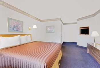 Room, 2 Queen Beds, Accessible, Non Smoking (Mobility Bathtub w/Grab Bars)