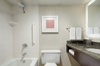 Standard Room, 1 King Bed (Mobility/Hearing Accessible, Tub)