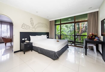 Executive Suite