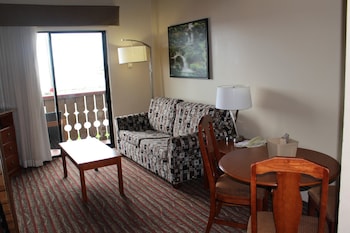 Superior Studio Suite, 2 Queen Beds, Non Smoking, Ocean View