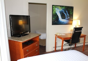 Suite, Multiple Beds, Non Smoking (Two-Bedroom)