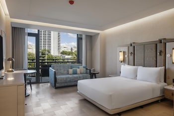 Deluxe Room, 1 Queen Bed