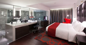 Suite (Spa Suite)