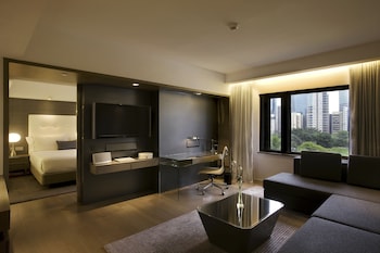 Suite (Mira Suite 80)