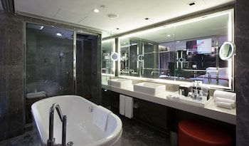 Suite (Mira Suite 80)
