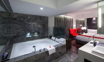 Suite (Spa Suite)