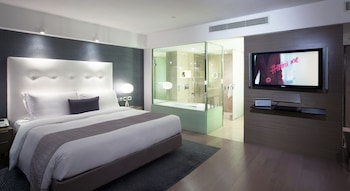 Suite (Mira Suite 70)
