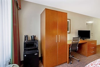 Room, 1 King Bed, Accessible, Non Smoking (Mobility Accessible)
