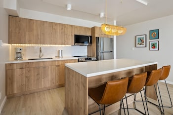 Premier Room, Kitchen, Ocean View (1 Bedroom)
