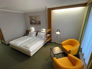 Superior Room, 1 King Bed (with Sofabed)