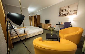 Classic Room, 1 King Bed