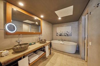 Junior Suite, Ocean View (Preferred Club, 1 Person)