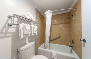 Standard Room, 2 Queen Beds, Non Smoking