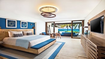 Premium Room, 1 King Bed (Seafront, Outdoor Shower)