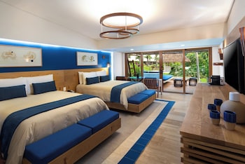 Premium Room, 2 Queen Beds, Pool Access