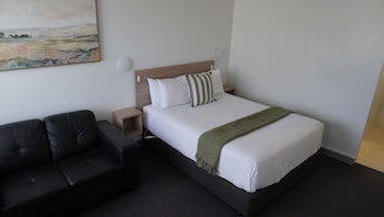Executive Queen Room