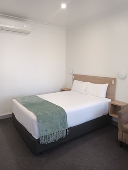 Executive Queen Room