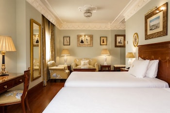 Deluxe Double or Twin Room, City View