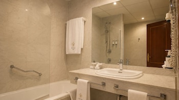 Classic Double or Twin Room with parking