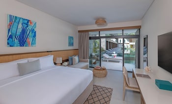 Premium Lagoon Access Room