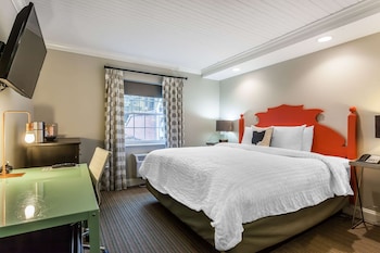 Deluxe Room, 1 King Bed