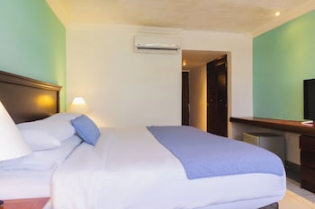 Room, 1 King Bed, Non Smoking