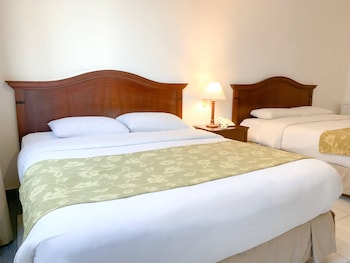 Family Room, 2 Double Beds, Non Smoking