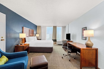 Suite, 2 Queen Beds, Non Smoking