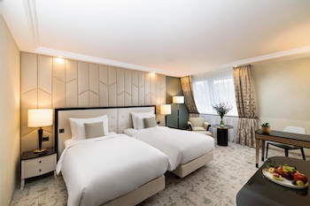 Premium Deluxe Twin Room