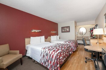Deluxe Room, 2 Double Beds (Smoke Free)