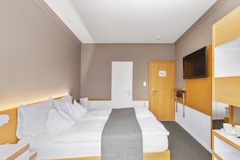 Standard Room, 2 Twin Beds (Quiet Location)