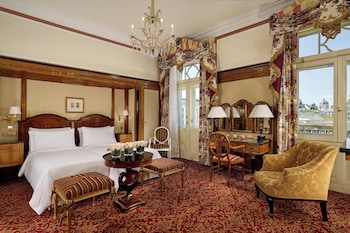 Room, 2 Twin Beds (Opera View)